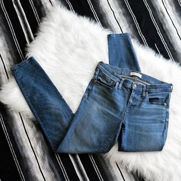 Madewell Skinny Jeans Size 28 Women’s 8” Mid Rise Medium Blue Wash Denim - Picture 1 of 6